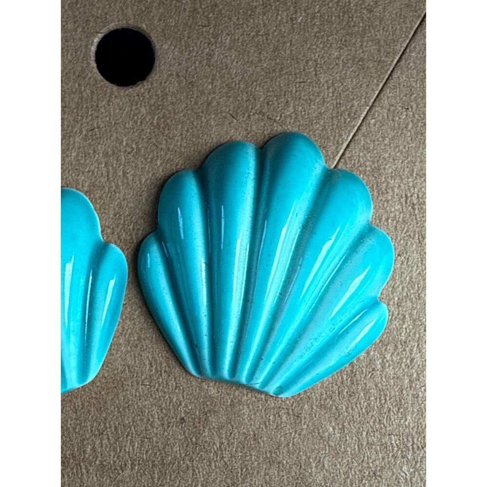 Vintage Plastic Sea Life Polymer Clay Clam  Shell Studs Earrings 1in - Picture 4 of 6